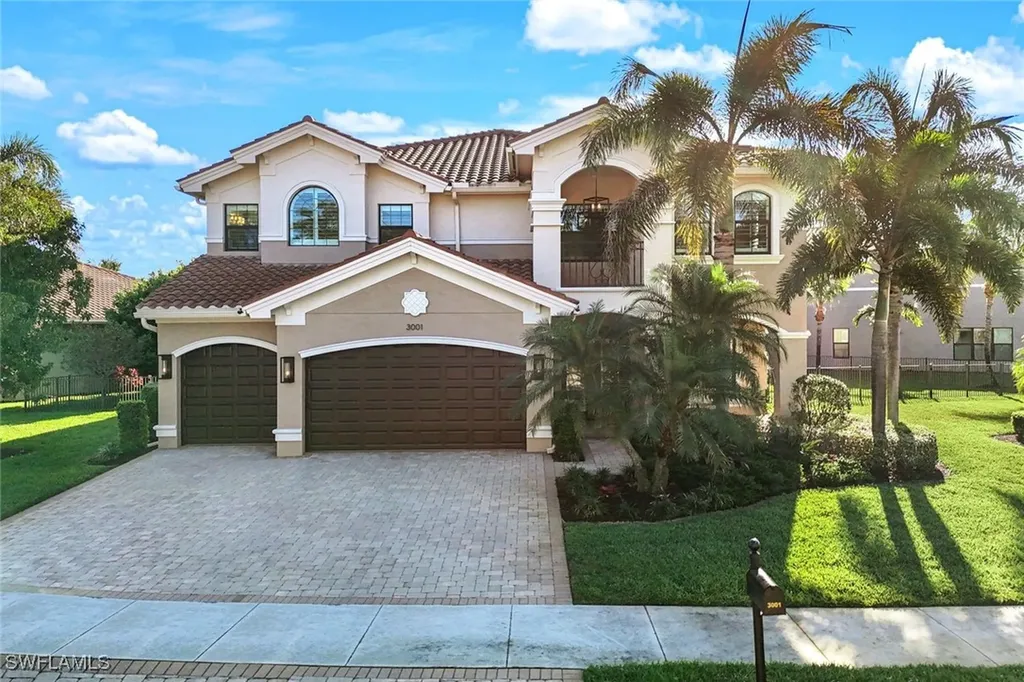 Naples FL, 3001 Cinnamon Bay Circle