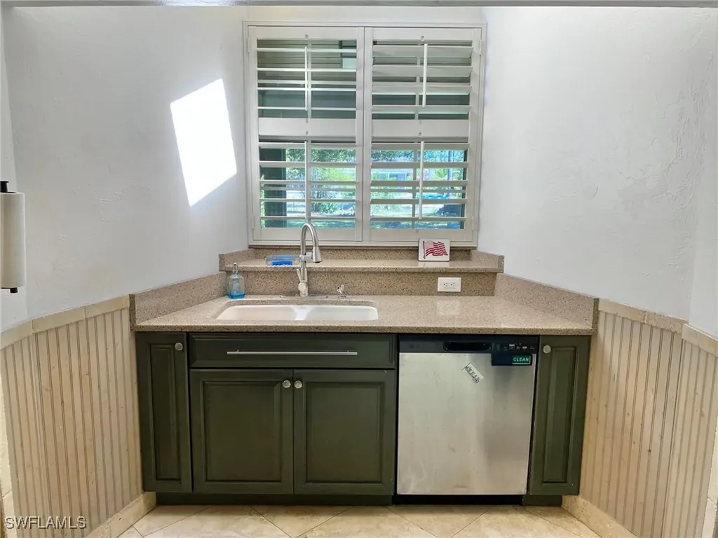 2208 Jackson Avenue Alva FL 33920