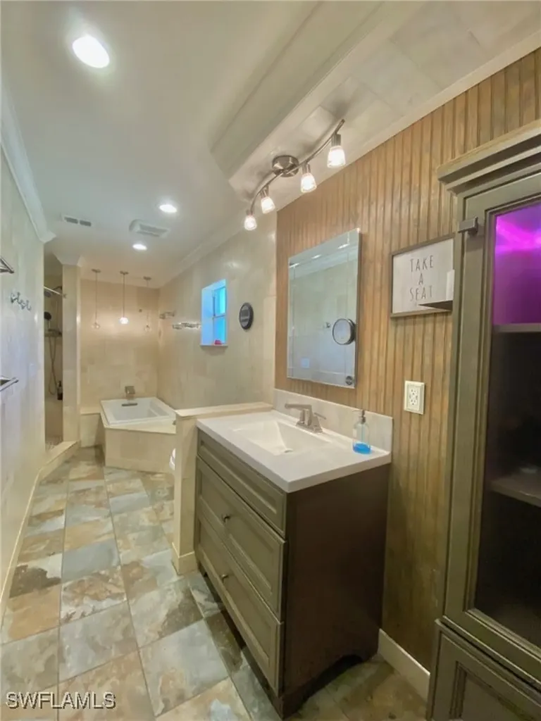 2208 Jackson Avenue Alva FL 33920