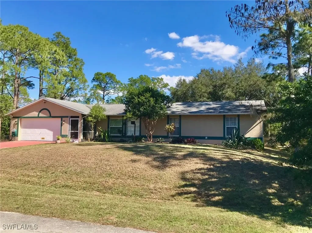 2208 Jackson Avenue Alva FL 33920