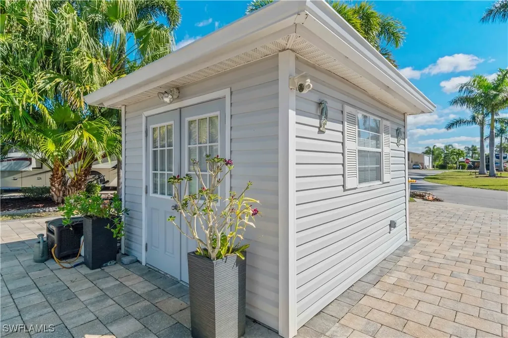 10211 Surfwood Court Fort Myers FL 33905