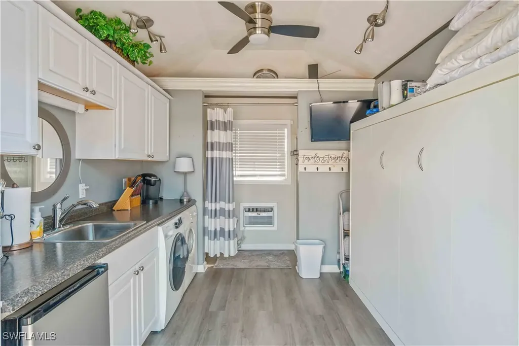 10211 Surfwood Court Fort Myers FL 33905