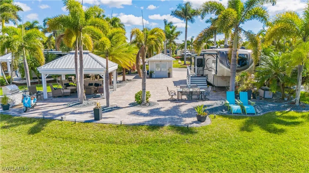 10211 Surfwood Court Fort Myers FL 33905