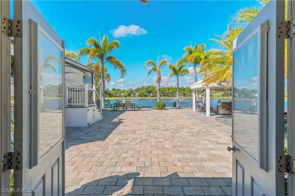 10211 Surfwood Court Fort Myers FL 33905