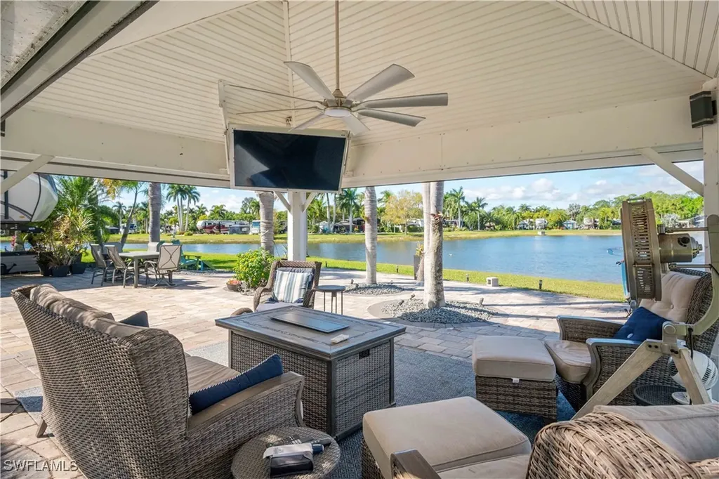 10211 Surfwood Court Fort Myers FL 33905