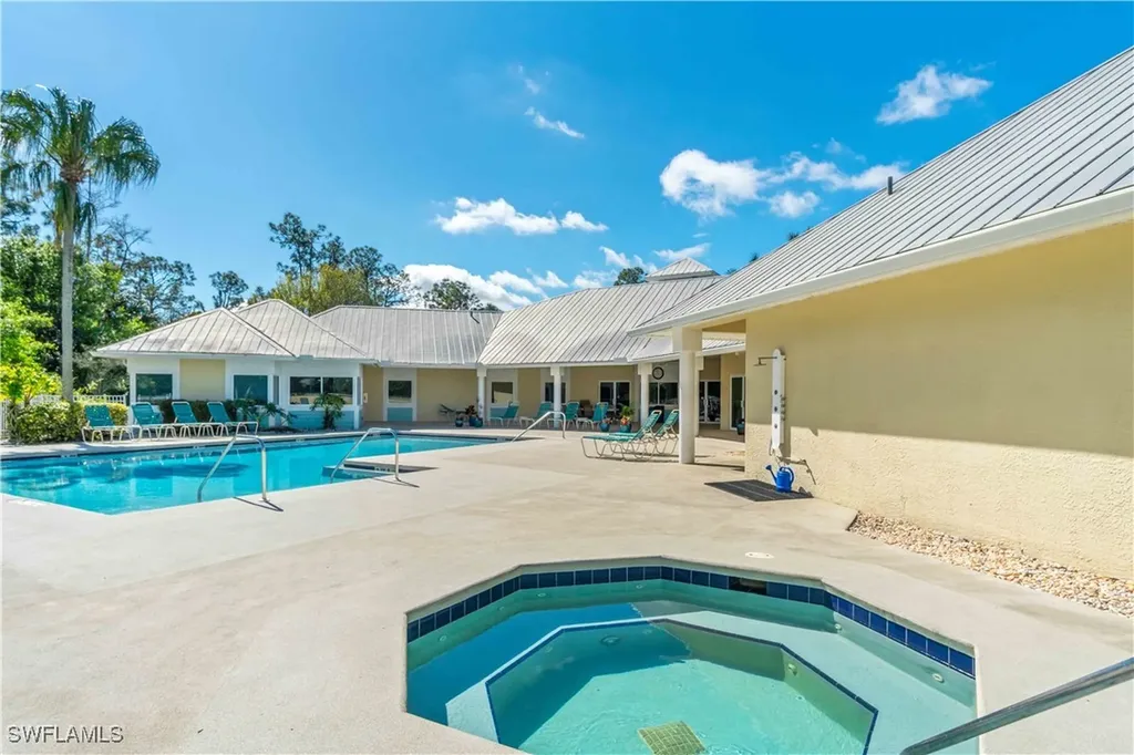 10211 Surfwood Court Fort Myers FL 33905