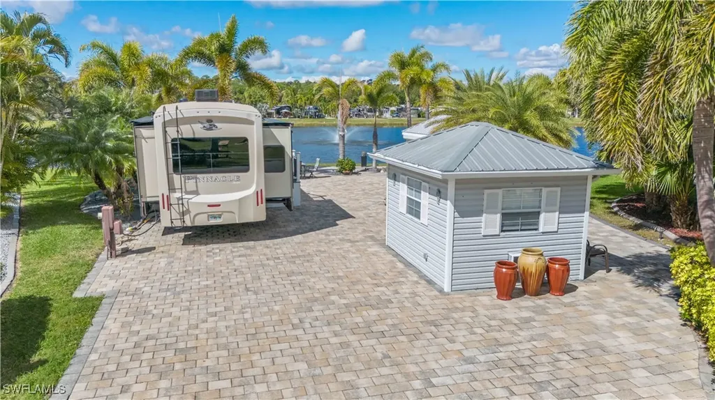 10211 Surfwood Court Fort Myers FL 33905