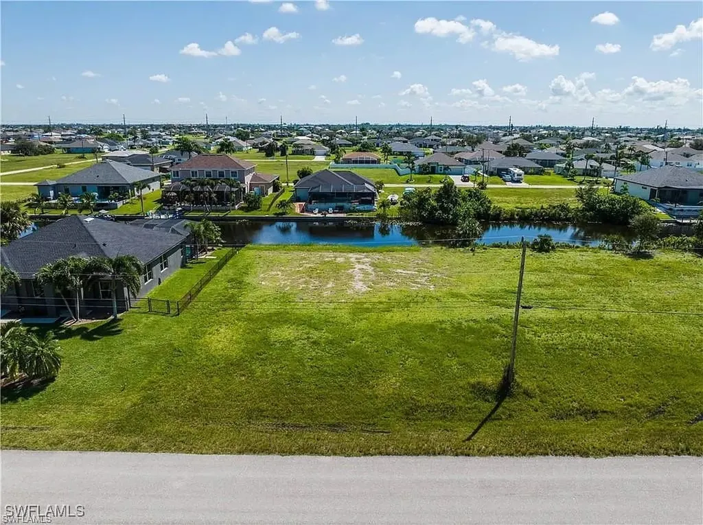 301 NW 26th Place Cape Coral FL 33993