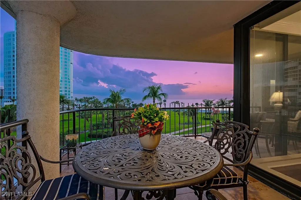 4251 Gulf Shore Boulevard N Naples FL 34103