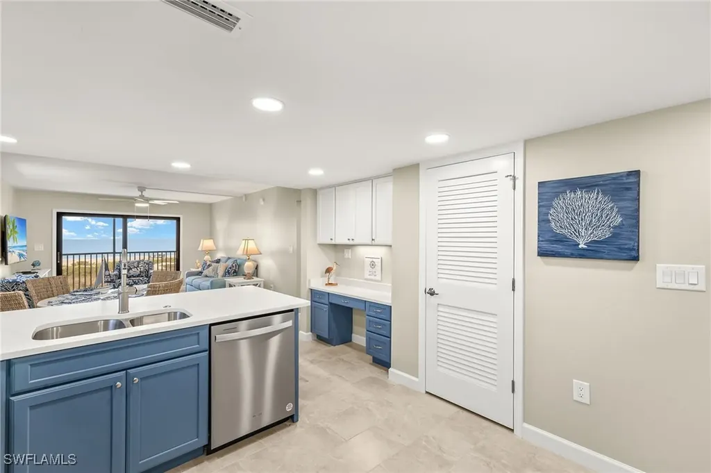 671 E Gulf Drive Sanibel FL 33957