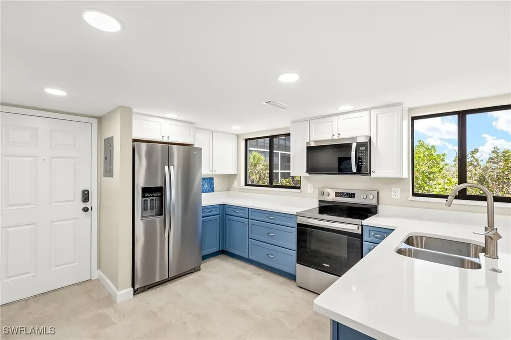 671 E Gulf Drive Sanibel FL 33957