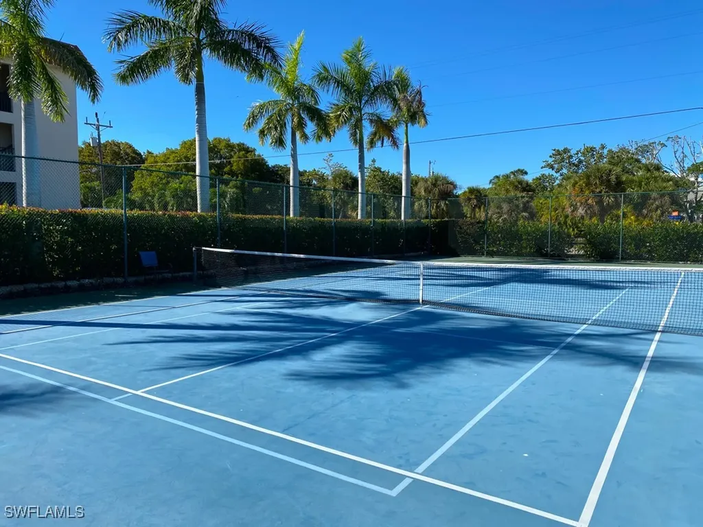 671 E Gulf Drive Sanibel FL 33957