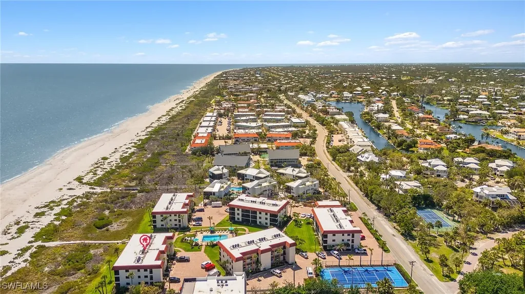 671 E Gulf Drive Sanibel FL 33957
