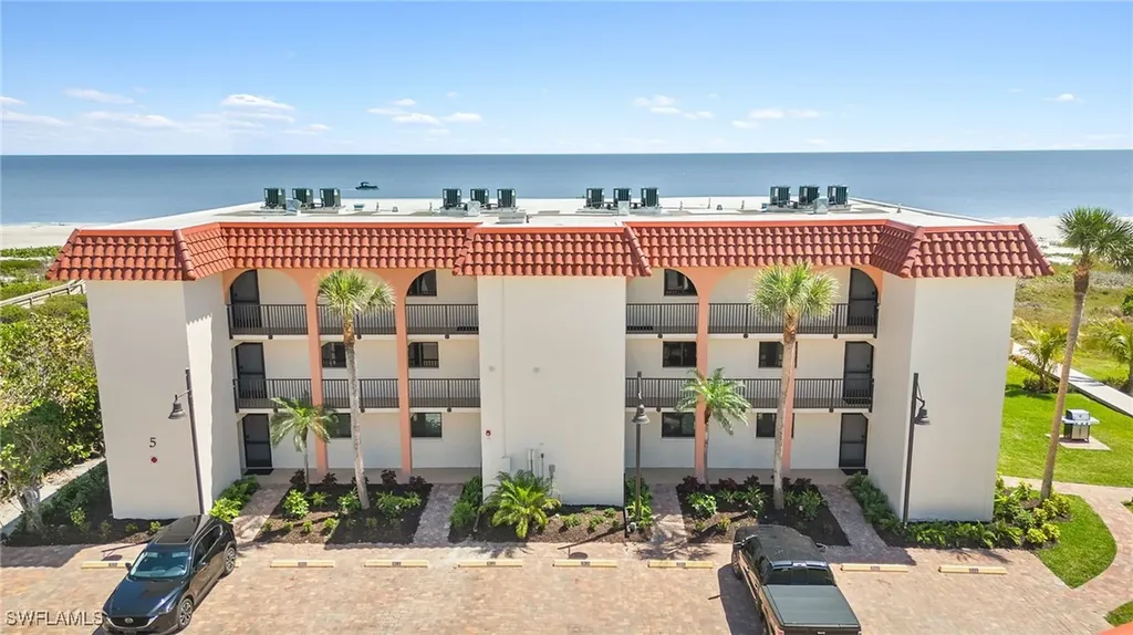 671 E Gulf Drive Sanibel FL 33957