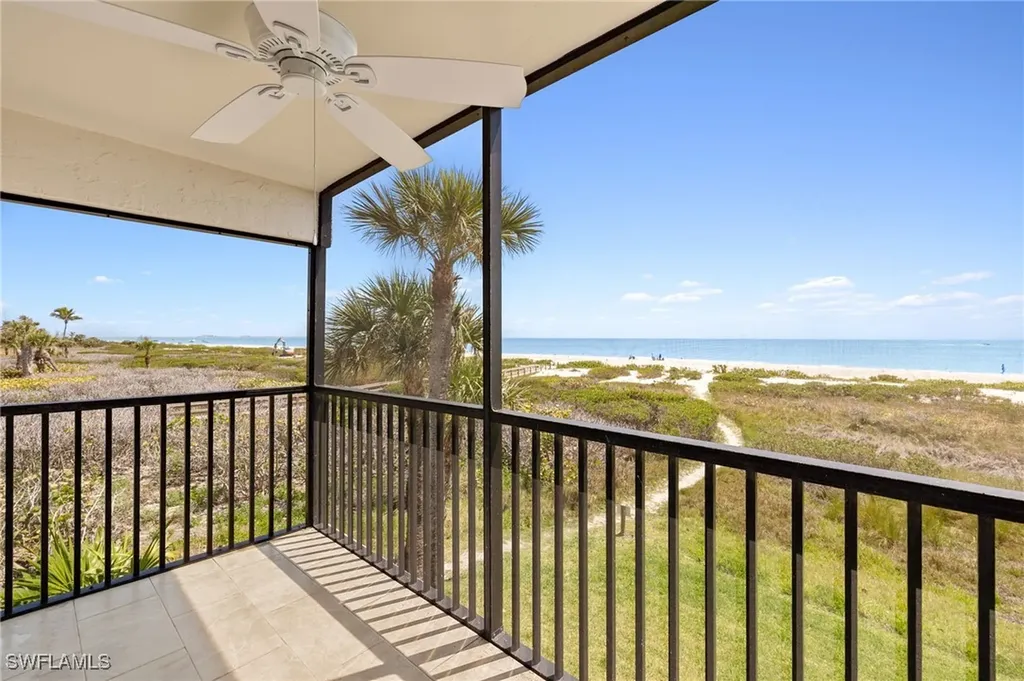 671 E Gulf Drive Sanibel FL 33957