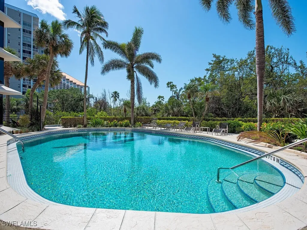 5555 Heron Point Drive Naples FL 34108