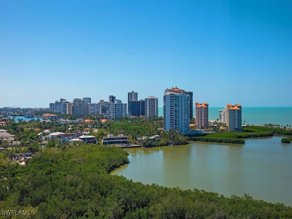 5555 Heron Point Drive Naples FL 34108