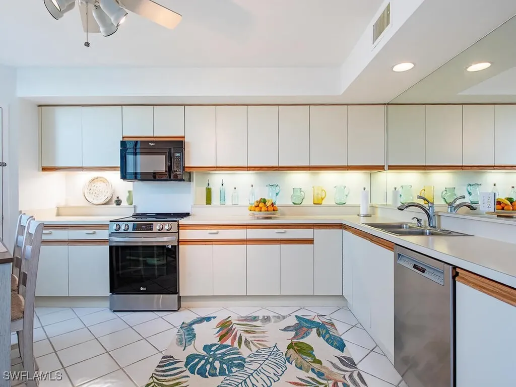 5555 Heron Point Drive Naples FL 34108