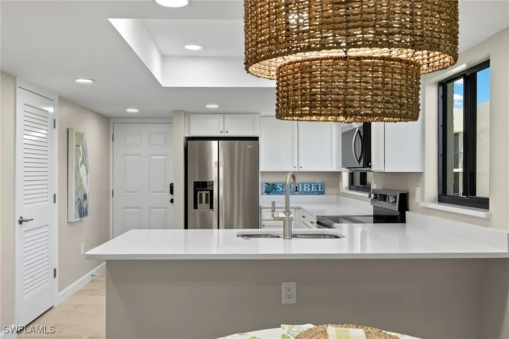 671 E Gulf Drive Sanibel FL 33957