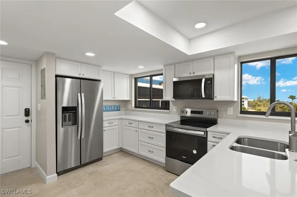 671 E Gulf Drive Sanibel FL 33957