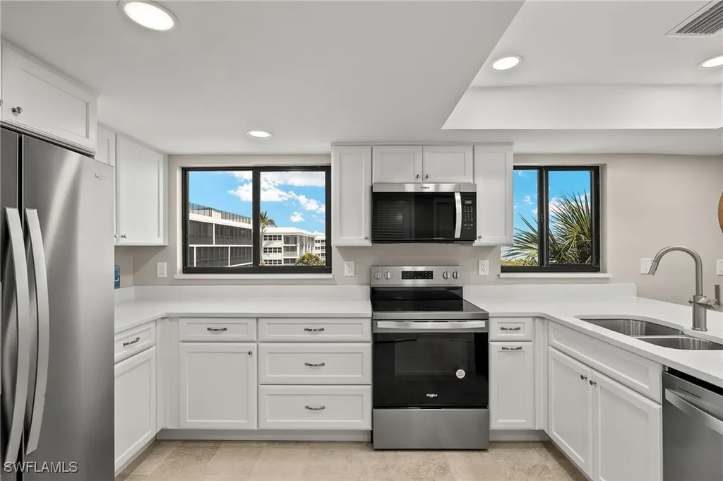671 E Gulf Drive Sanibel FL 33957