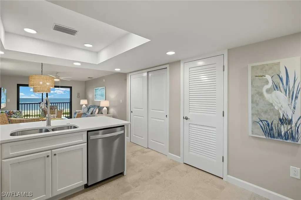 671 E Gulf Drive Sanibel FL 33957