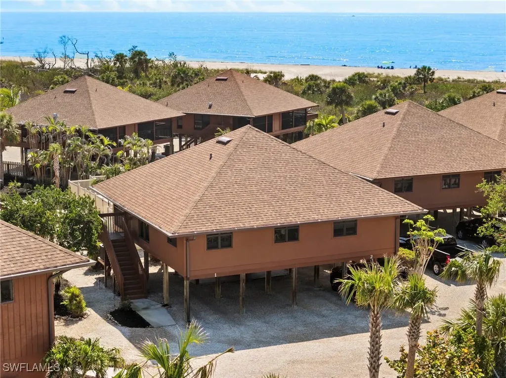 1811 Olde Middle Gulf Drive Sanibel FL 33957