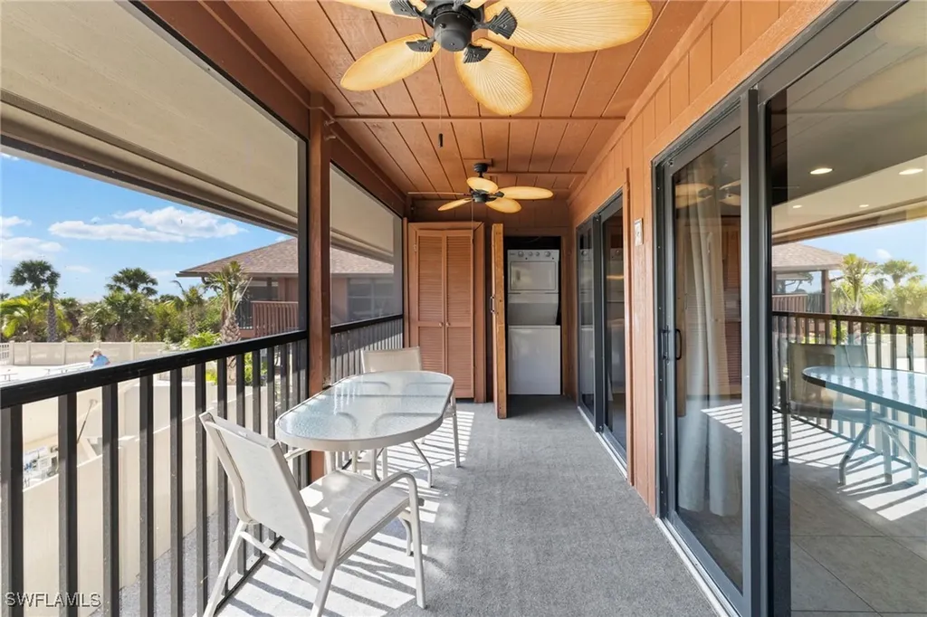 1811 Olde Middle Gulf Drive Sanibel FL 33957
