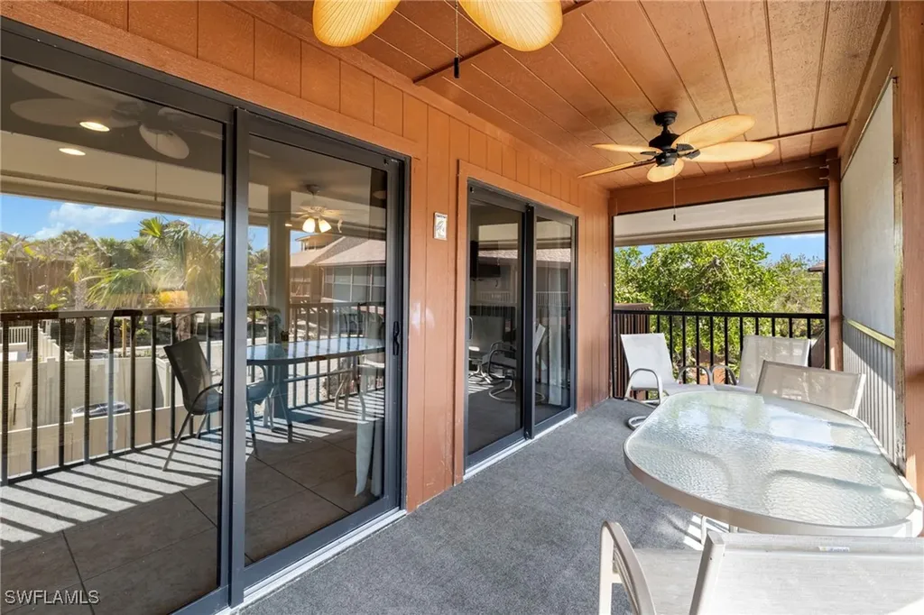 1811 Olde Middle Gulf Drive Sanibel FL 33957