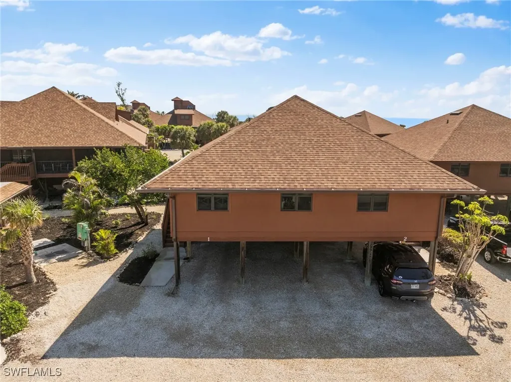 1811 Olde Middle Gulf Drive Sanibel FL 33957