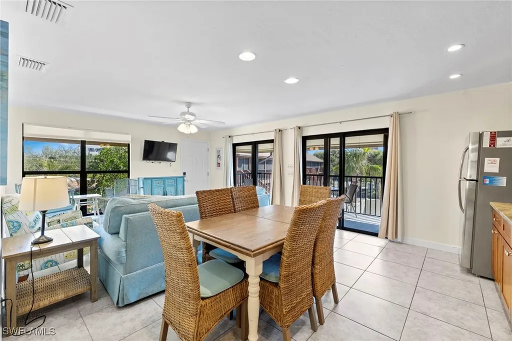 1811 Olde Middle Gulf Drive Sanibel FL 33957