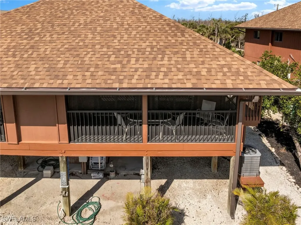 1811 Olde Middle Gulf Drive Sanibel FL 33957