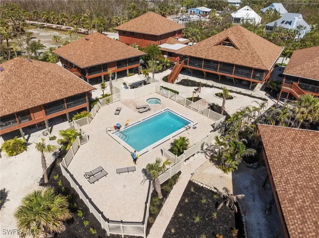 1811 Olde Middle Gulf Drive Sanibel FL 33957