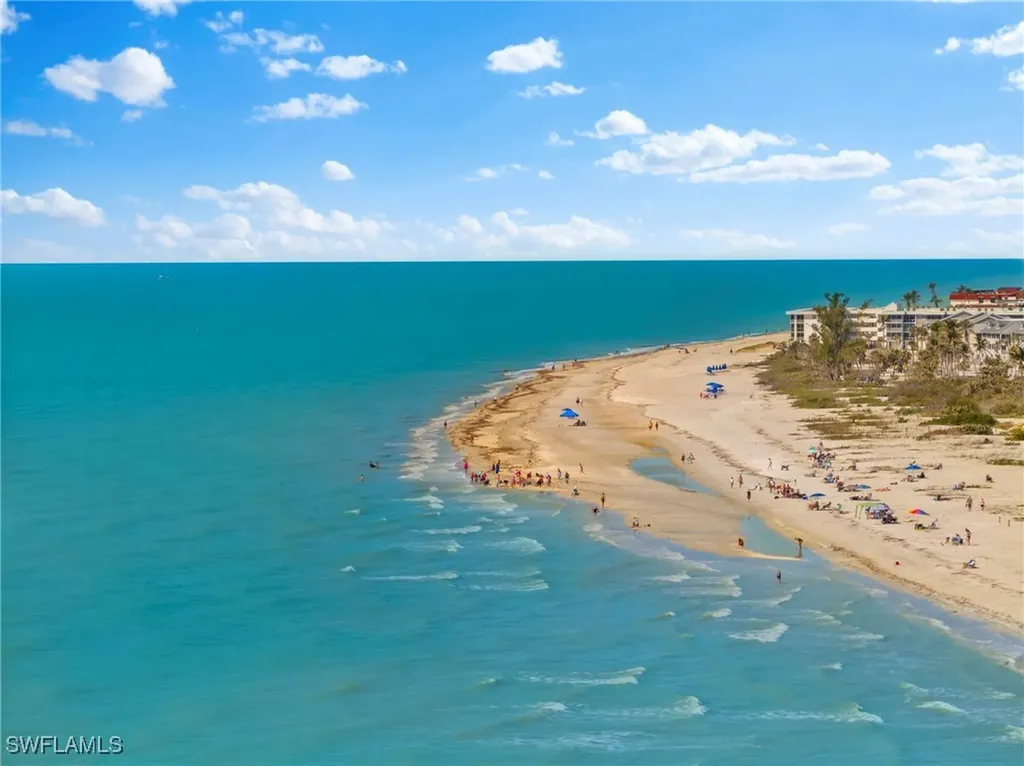 1811 Olde Middle Gulf Drive Sanibel FL 33957