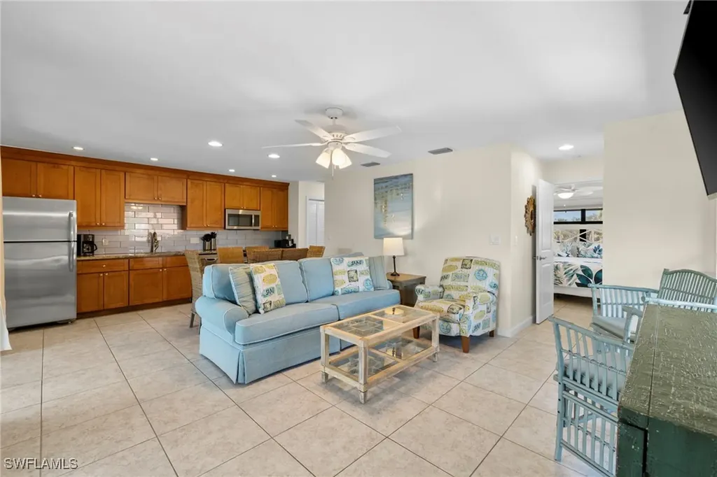 1811 Olde Middle Gulf Drive Sanibel FL 33957