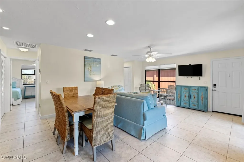 1811 Olde Middle Gulf Drive Sanibel FL 33957