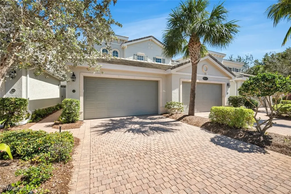 9243 Tesoro Lane Naples FL 34114