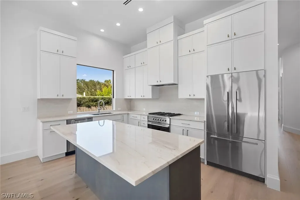 786 107th Avenue N Naples FL 34108