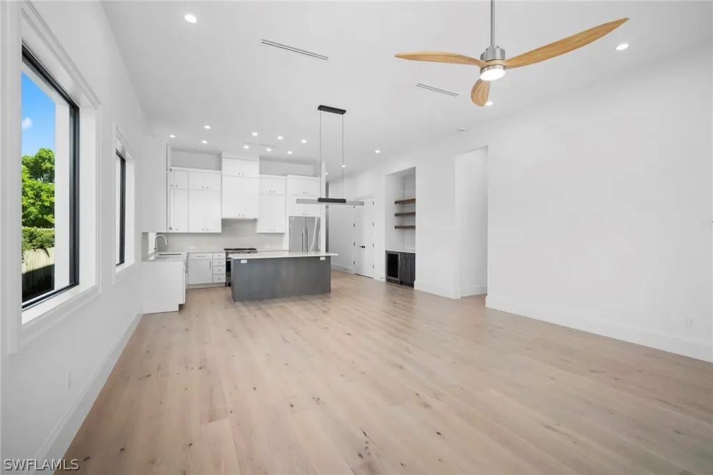 786 107th Avenue N Naples FL 34108