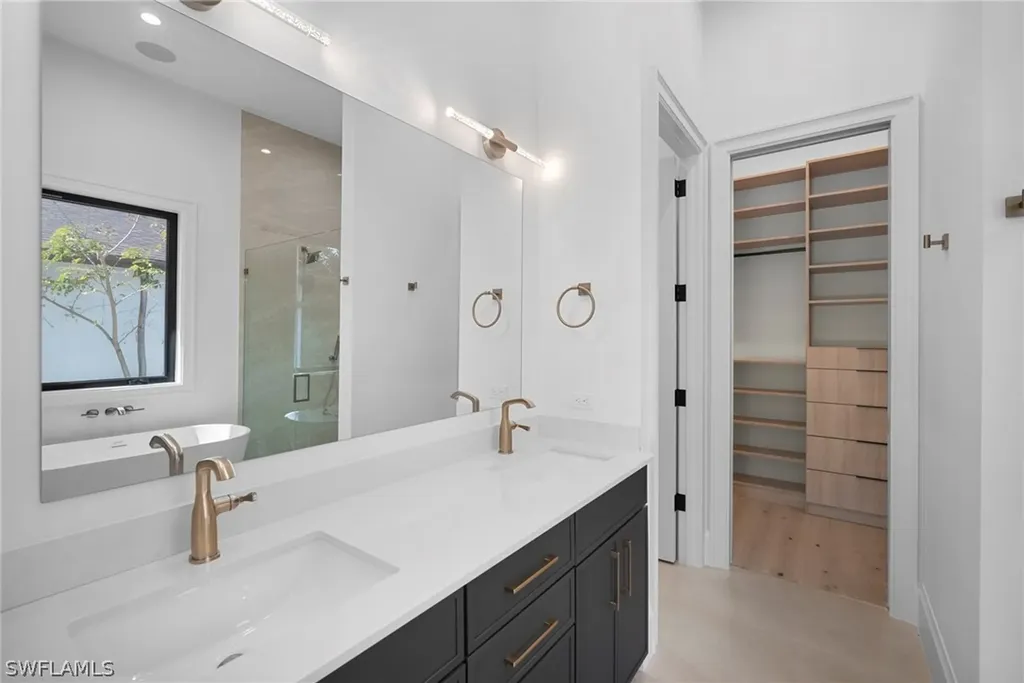 786 107th Avenue N Naples FL 34108