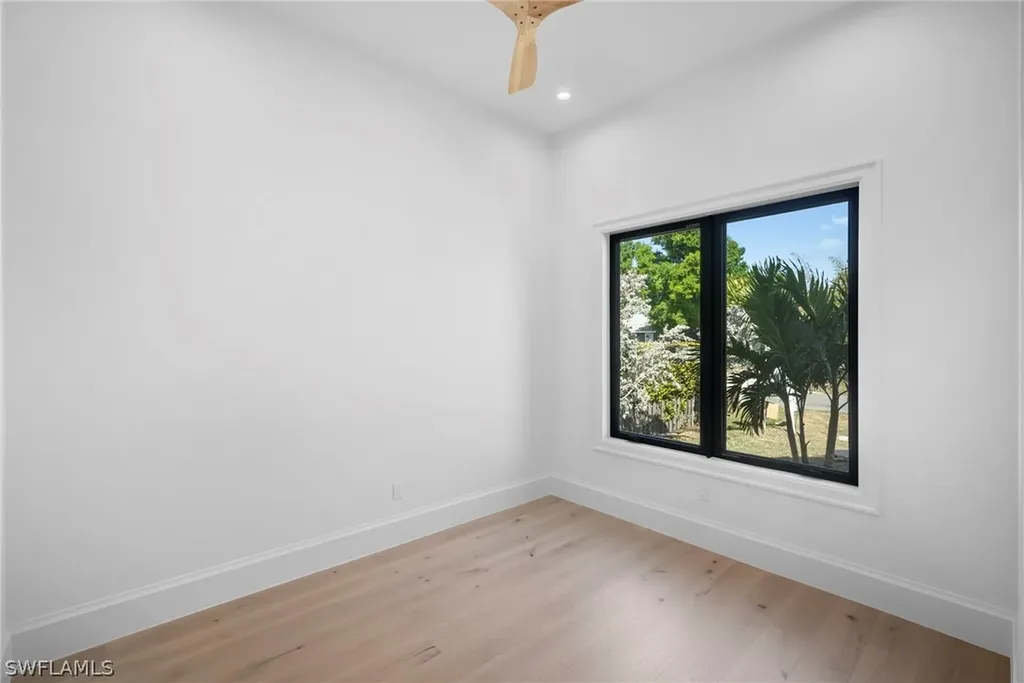 786 107th Avenue N Naples FL 34108