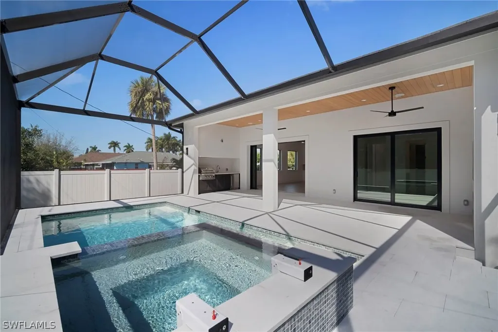 786 107th Avenue N Naples FL 34108