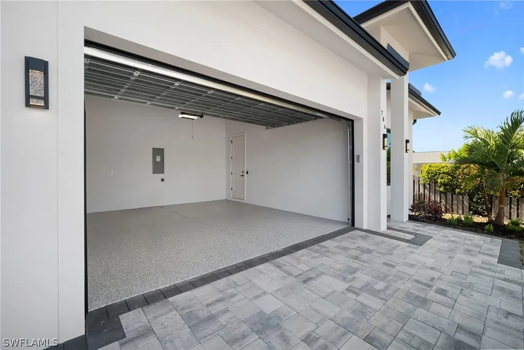 786 107th Avenue N Naples FL 34108