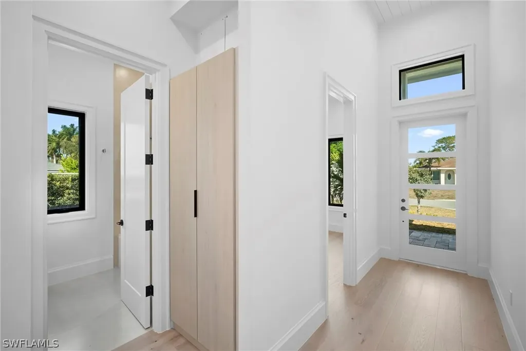 786 107th Avenue N Naples FL 34108