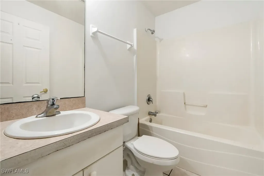 2408/2410 Crawford Avenue N Lehigh Acres FL 33971