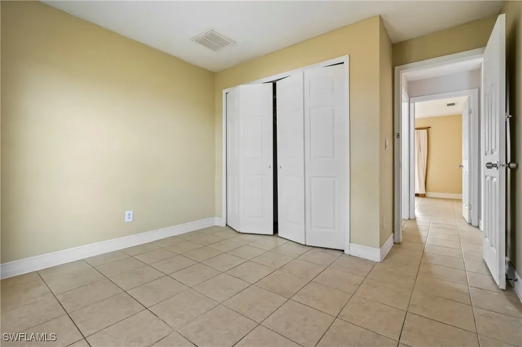 2408/2410 Crawford Avenue N Lehigh Acres FL 33971