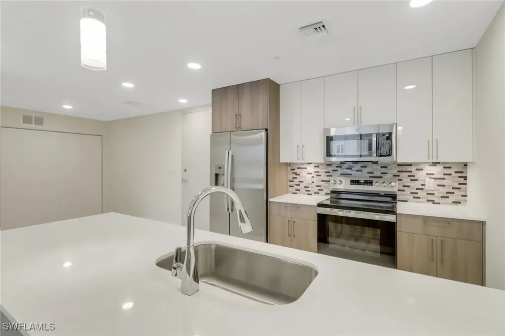 26589 Rosewood Pointe Drive Bonita Springs FL 34135