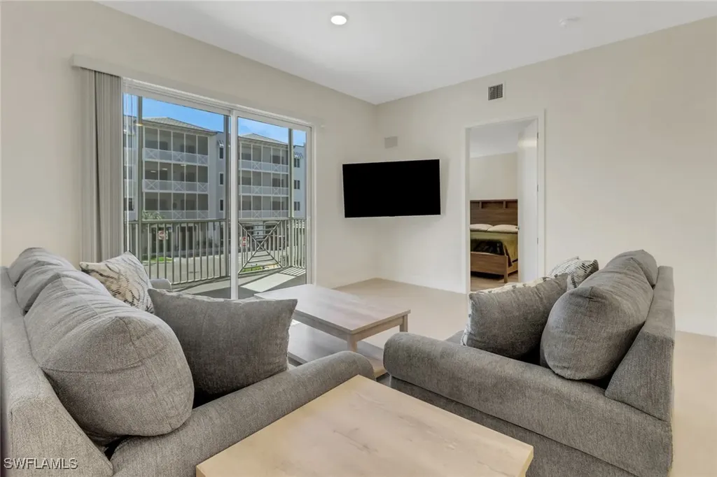 26589 Rosewood Pointe Drive Bonita Springs FL 34135