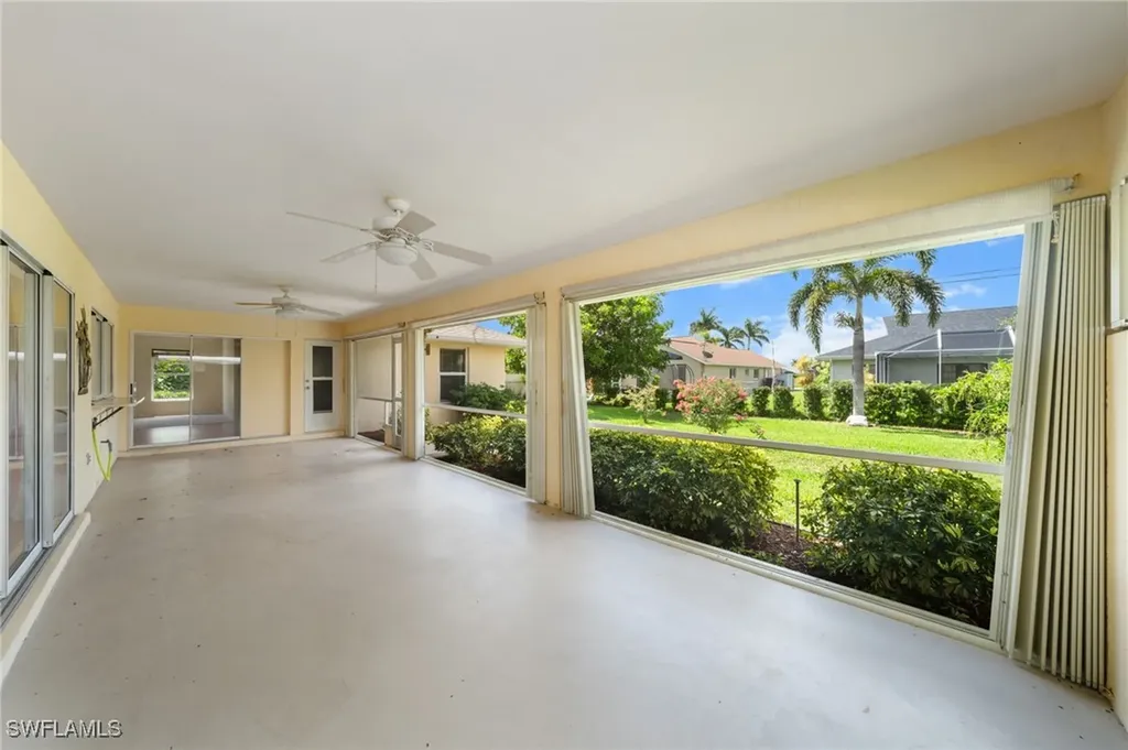 1402 SE 1st Terrace Cape Coral FL 33990