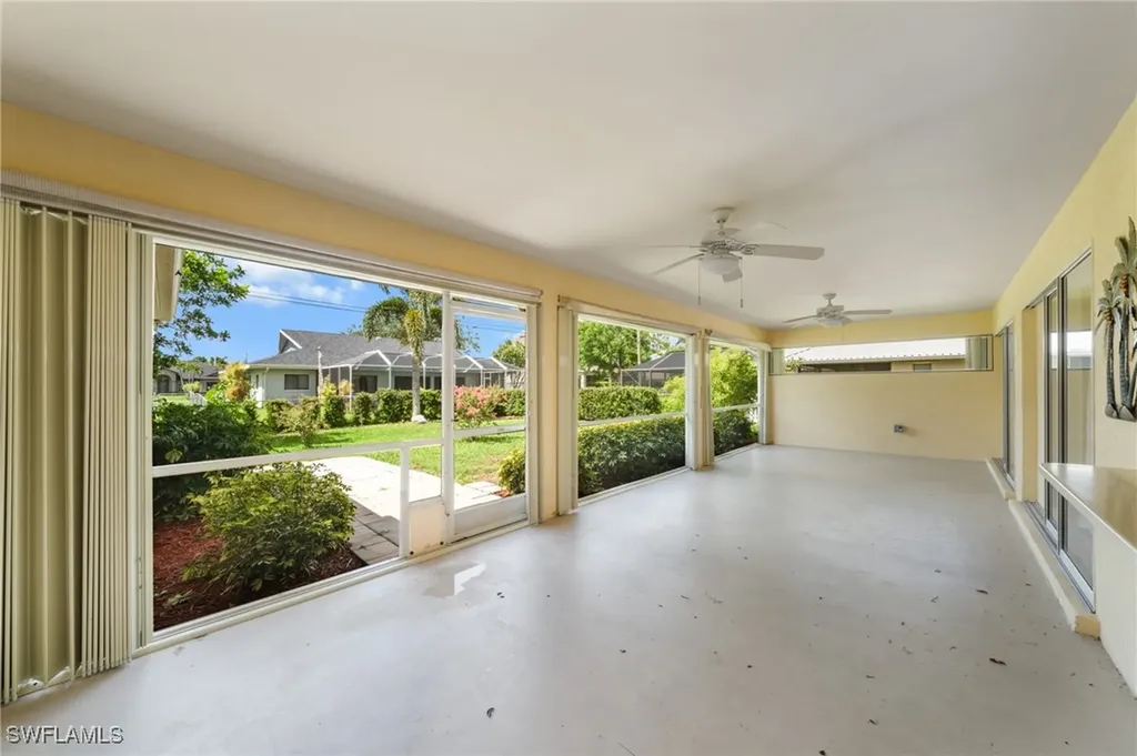 1402 SE 1st Terrace Cape Coral FL 33990